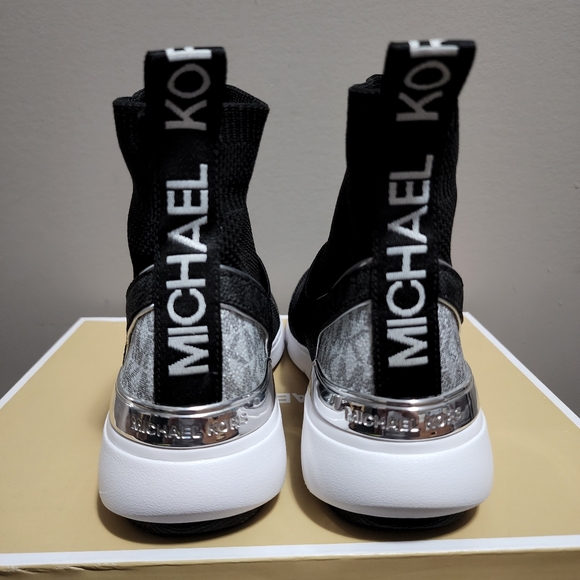 Michael Kors Sterling Strech Sneakers - Picture 4 of 8